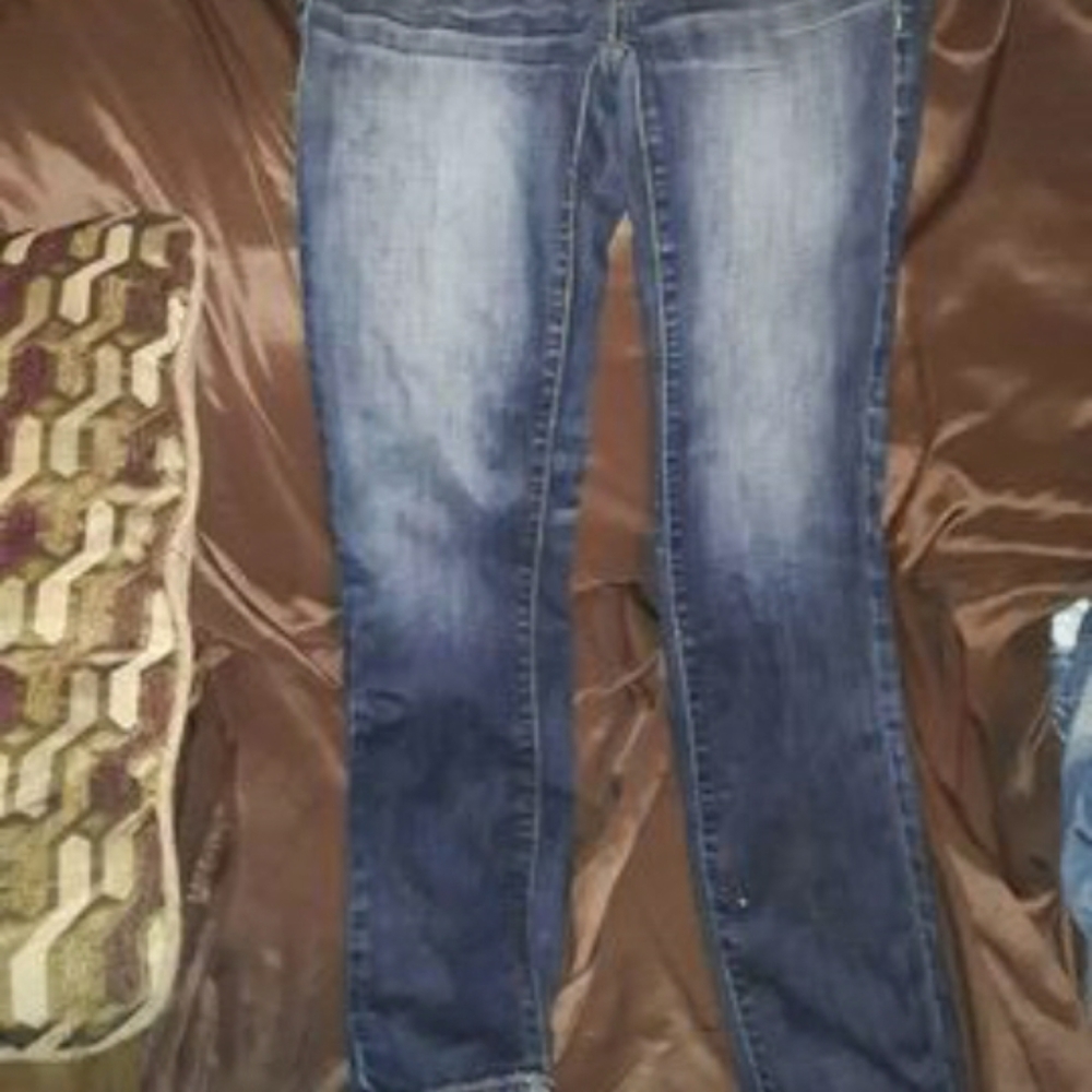American Eagle Outfitters